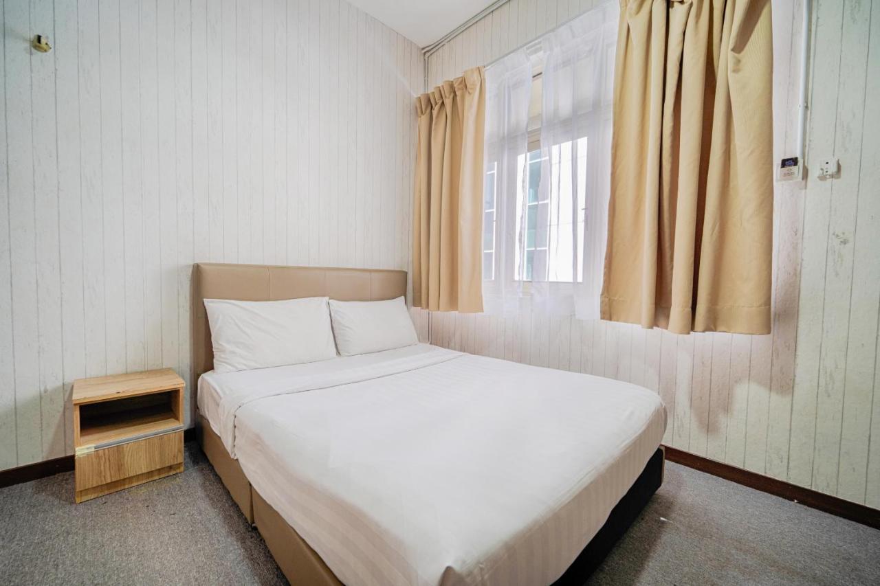 Spot On 89645 Ong'S Court Hotel George Town Exterior foto