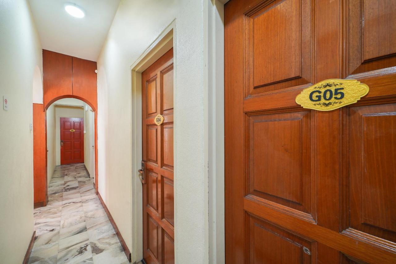 Spot On 89645 Ong'S Court Hotel George Town Exterior foto