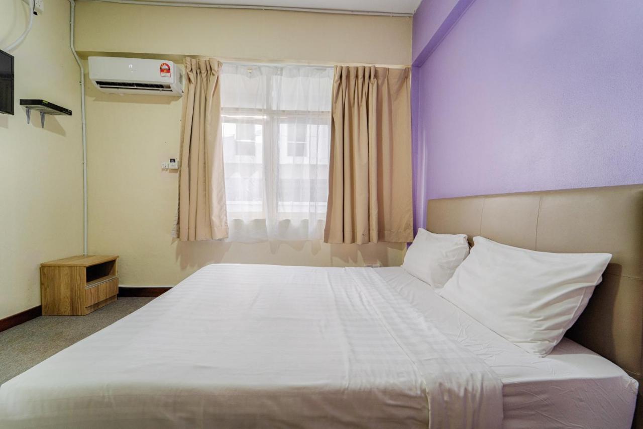 Spot On 89645 Ong'S Court Hotel George Town Exterior foto