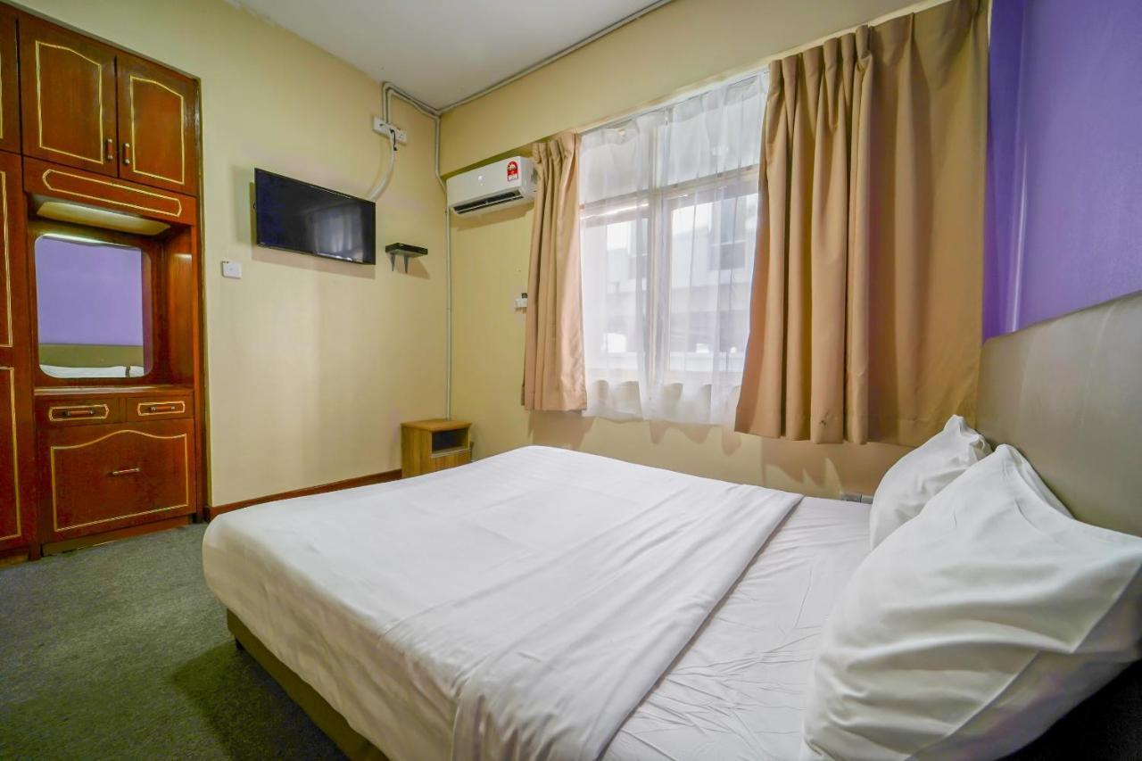 Spot On 89645 Ong'S Court Hotel George Town Exterior foto